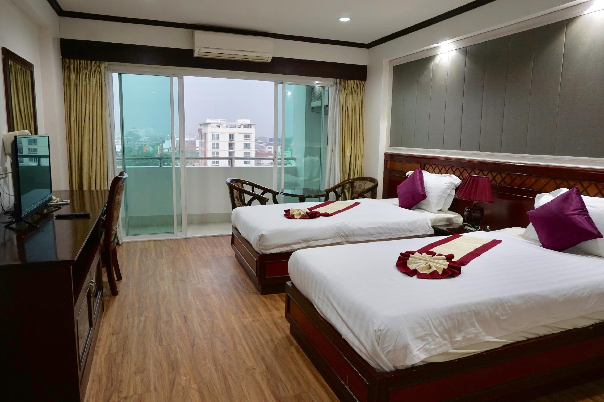 Miloft Sathorn Hotel - Sha Plus Certified Bangkok Zewnętrze zdjęcie Deluxe Room