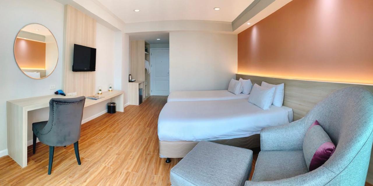 Miloft Sathorn Hotel - Sha Plus Certified Bangkok Zewnętrze zdjęcie Deluxe Room
