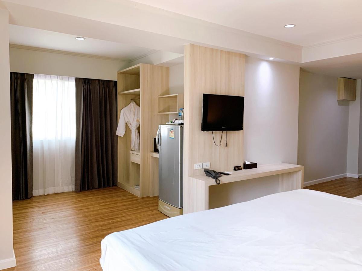 Miloft Sathorn Hotel - Sha Plus Certified Bangkok Zewnętrze zdjęcie Deluxe Room