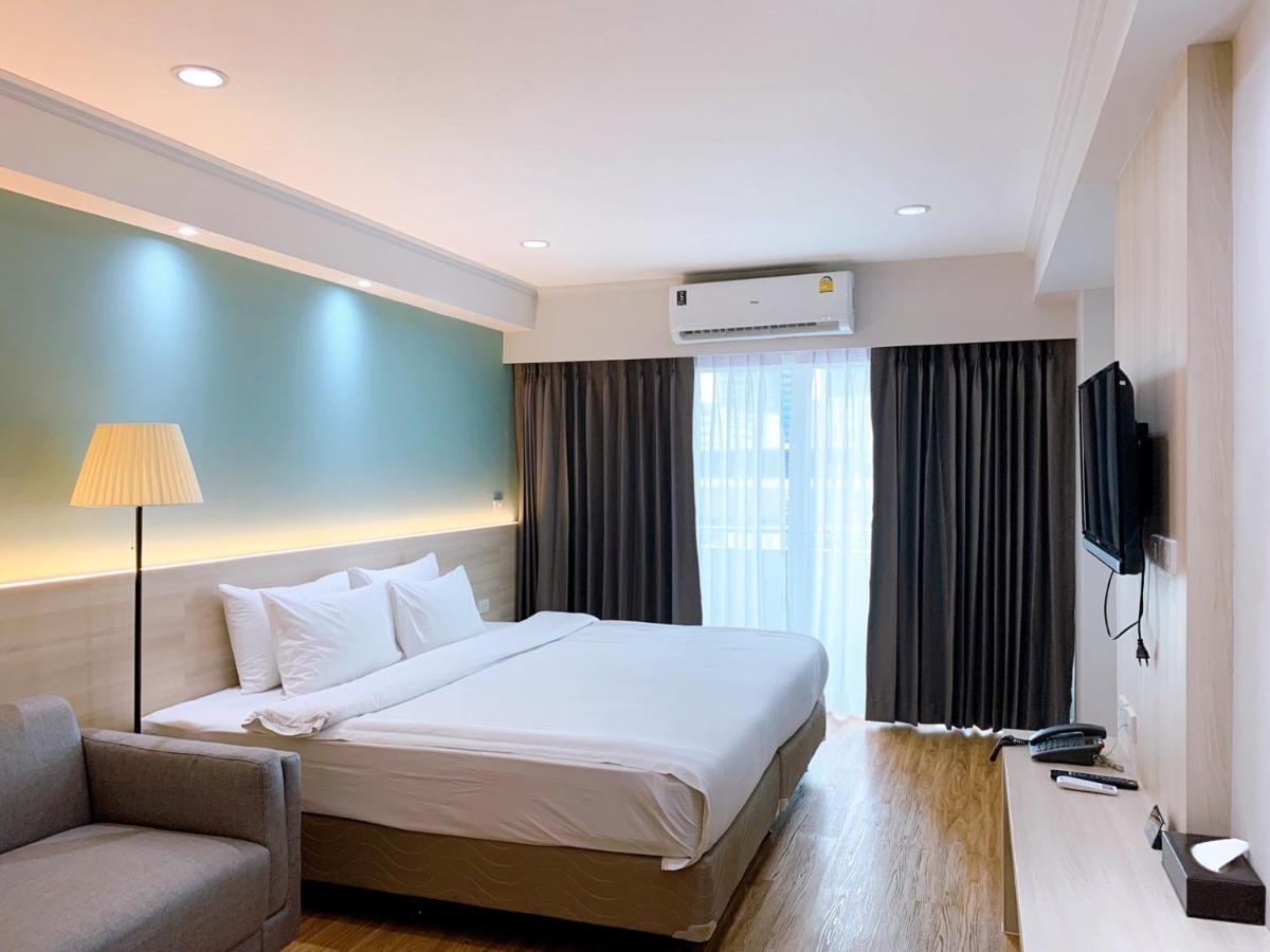 Miloft Sathorn Hotel - Sha Plus Certified Bangkok Zewnętrze zdjęcie
